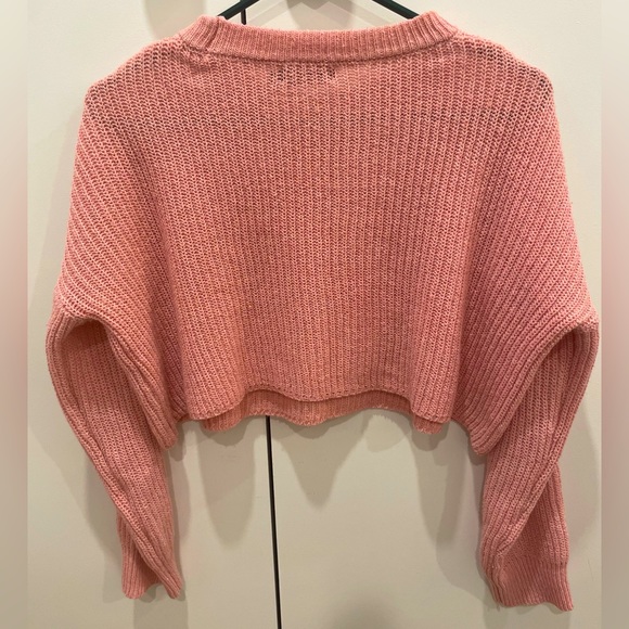 🌻PrettyLittleThing🌻 crop top - Picture 2 of 4